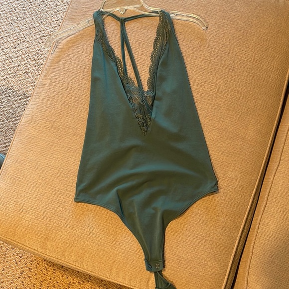 Express - teal lace trimmed body suit - Picture 1 of 3